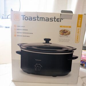 Toastmaster 7-Quart Black Slow Cooker